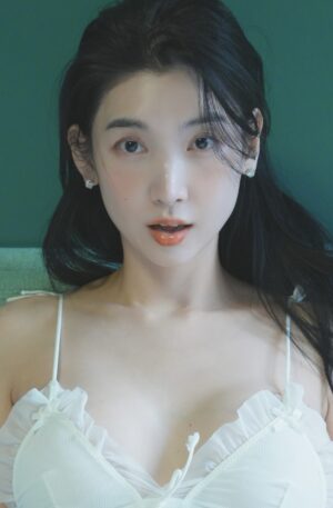 Leezy (이지) 韩国网红模特美女写真下载